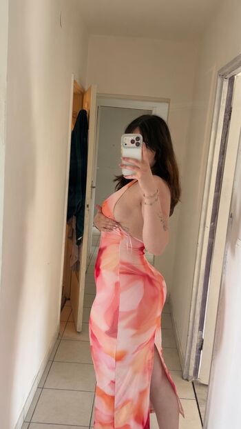 Full leaked Itsmenazli private onlyfans photo