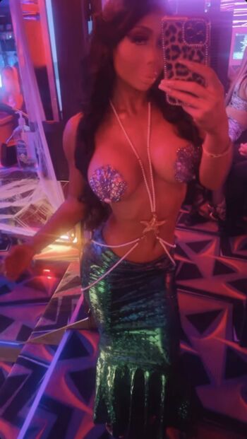 Full leaked Alia may private onlyfans photo