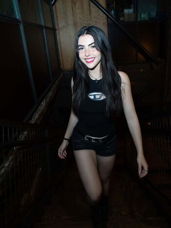 Full leaked Andrea botez private onlyfans photo