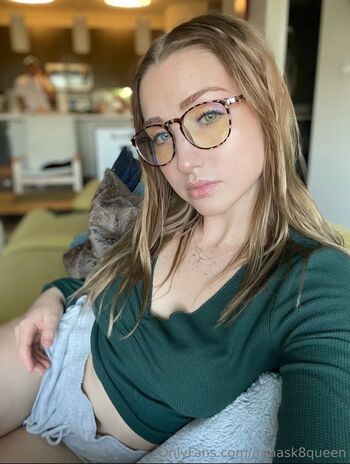 Full leaked Annaoswaldskqn private onlyfans photo