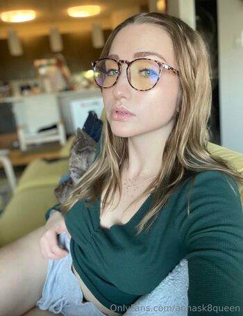 Full leaked Annaoswaldskqn private onlyfans photo