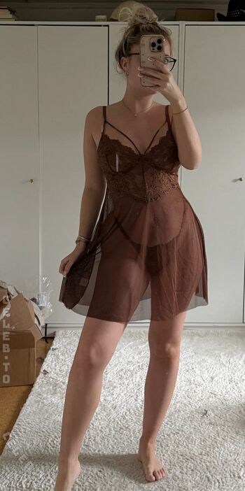 Full leaked Annmariedtz  page private onlyfans photo