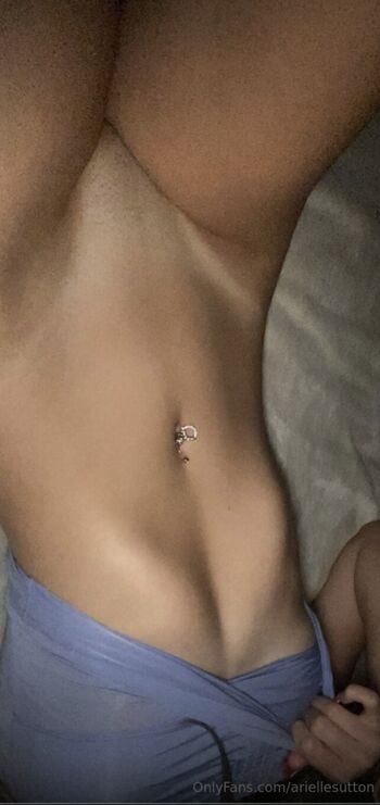 Full leaked Ariellesutton page private onlyfans photo