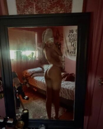 Full leaked Ariilly private onlyfans photo