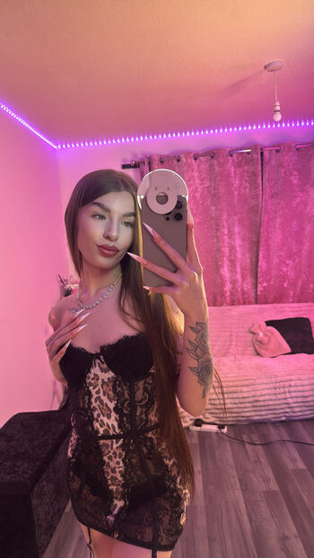 Full leaked Ayla blush private onlyfans photo