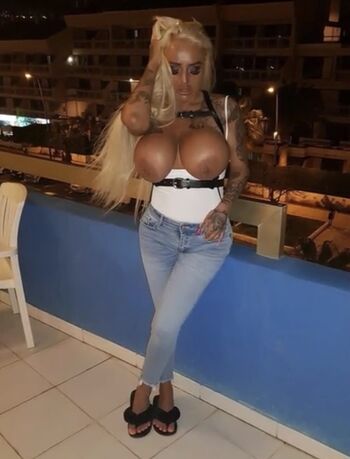 Full leaked Bambi blacks private onlyfans photo