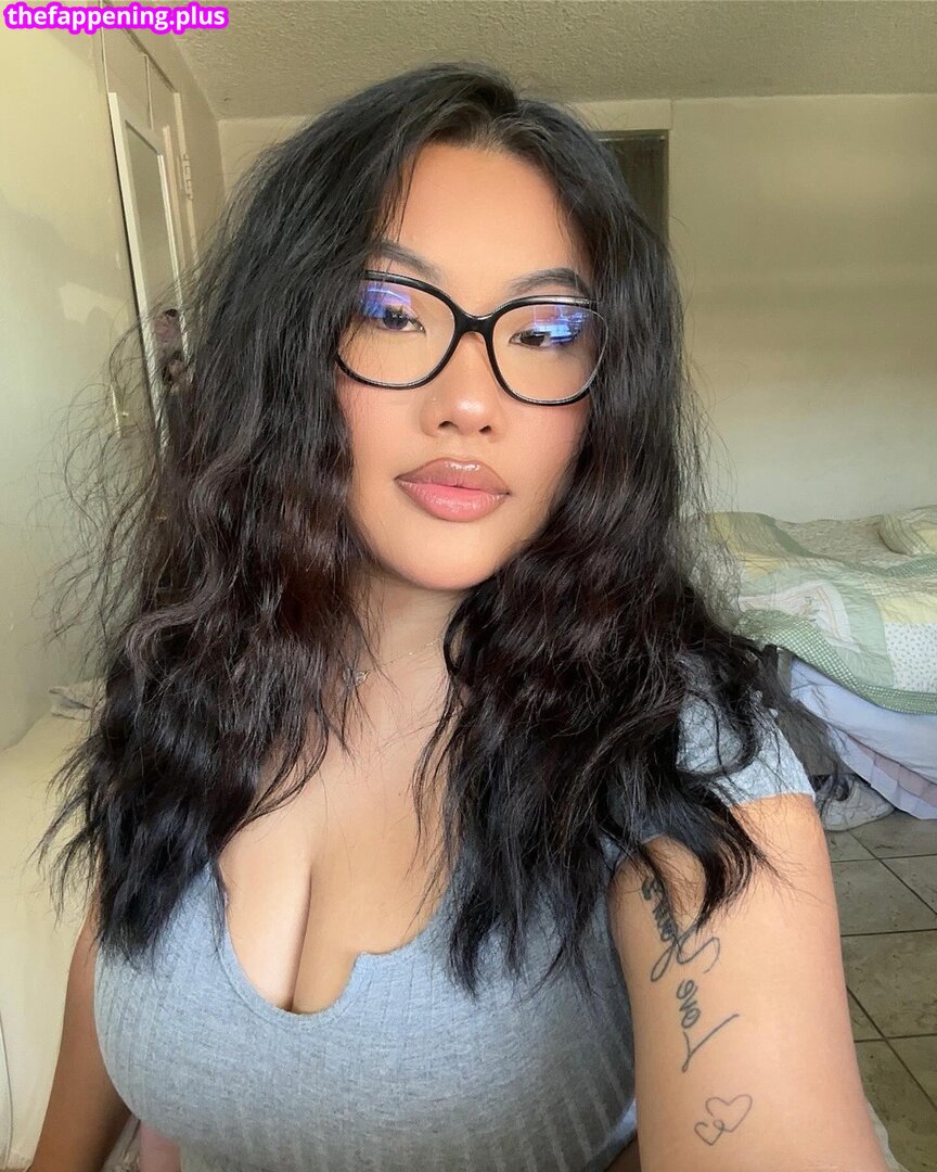 Cece / bbygirlcc / bbygirlcc_ / bbygirlcc__ / cecerosee नग्न OnlyFans फोटो #2