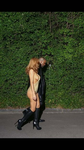 Full leaked Bianca censori private onlyfans photo