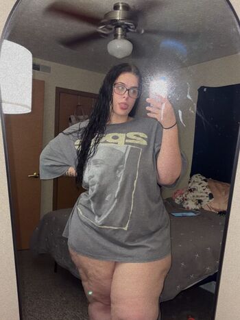 Full leaked Bigmamahaylee private onlyfans photo