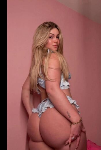 Bootyluna