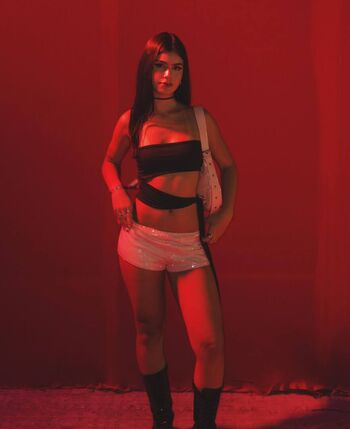 Brenda G Saraiva