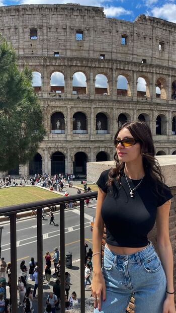 Full leaked Brunettestarbucksaddict private onlyfans photo