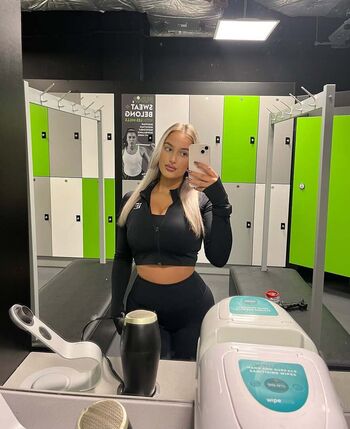 Full leaked Caitlin perriam private onlyfans photo