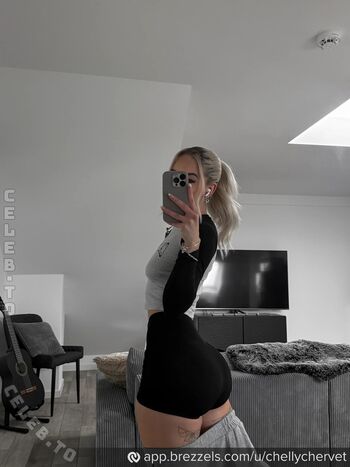 Full leaked Chellychervet page private onlyfans photo