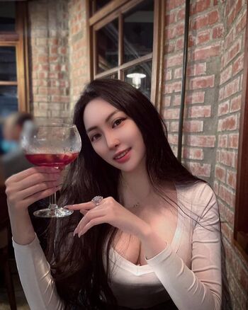 Full leaked Chibe chin private onlyfans photo