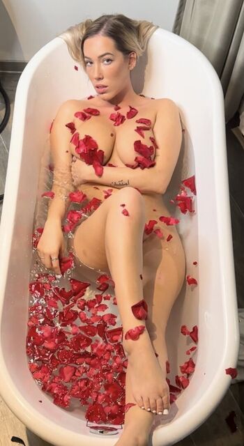 chloebellaxox