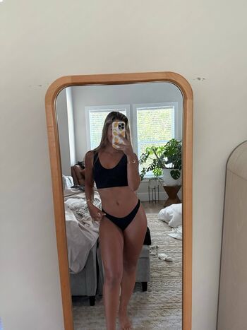 Full leaked Corina private onlyfans photo