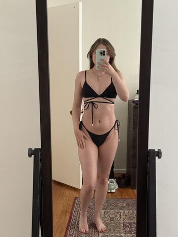 Full leaked Dazydaisie private onlyfans photo