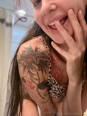 Full leaked Ddslil private onlyfans photo