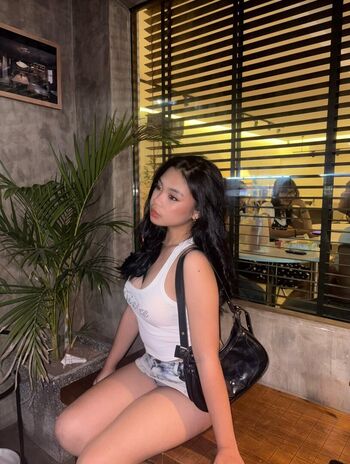 Full leaked Elara lyyy private onlyfans photo