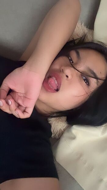 Full leaked Elara lyyy private onlyfans photo
