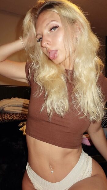 Full leaked Em marie private onlyfans photo