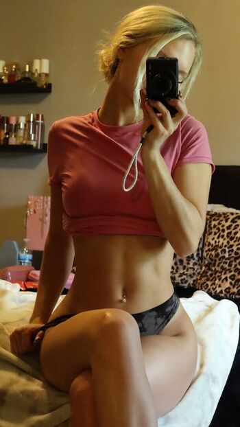 Full leaked Em marie private onlyfans photo