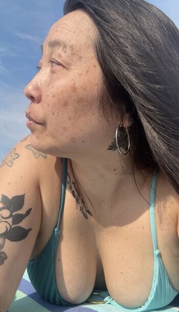 Full leaked Emelh page private onlyfans photo