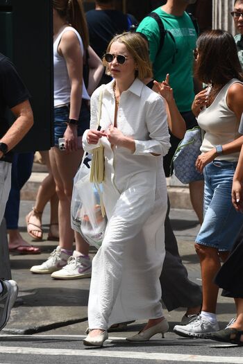 Full leaked Emilia clarke private onlyfans photo