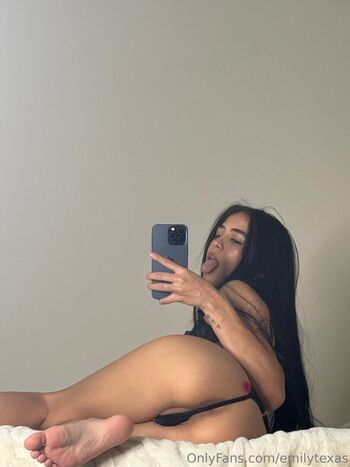 Full leaked Emilytexas  page private onlyfans photo