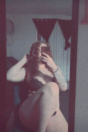 Full leaked Emuliyah ayles private onlyfans photo