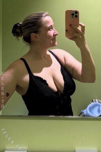 Full leaked Endlich zufrieden page private onlyfans photo