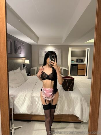 Full leaked Evelynssotelo private onlyfans photo