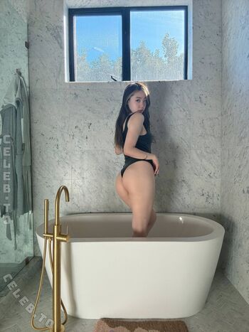 Full leaked Fanfan  page private onlyfans photo