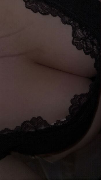 Full leaked Fayesxh private onlyfans photo