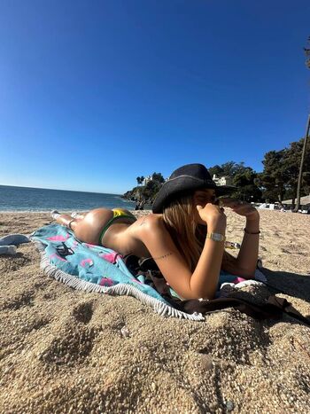 Full leaked Florenciamg private onlyfans photo