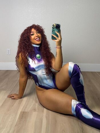 Full leaked Frizzylifts private onlyfans photo