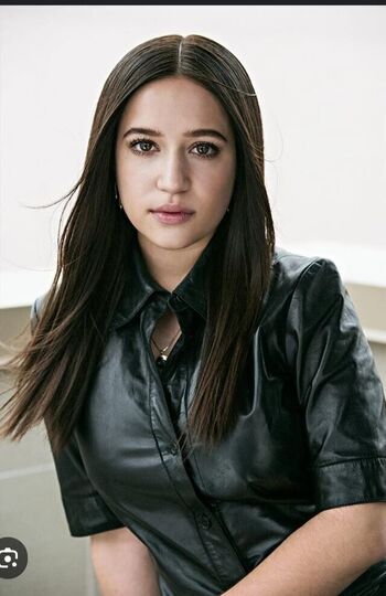 Full leaked Gideon adlon private onlyfans photo