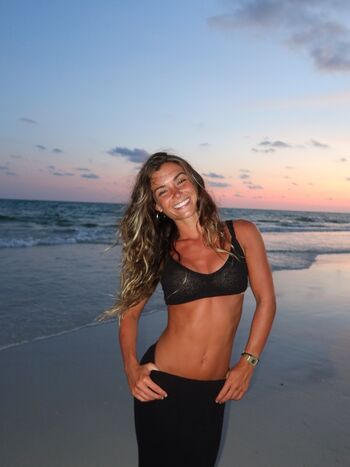 Full leaked Hopie schlenker private onlyfans photo