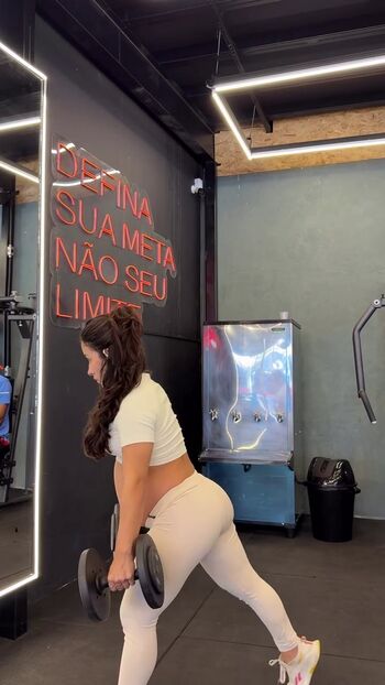 Isadora Abrahao