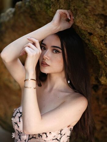 Full leaked Itskatchii private onlyfans photo