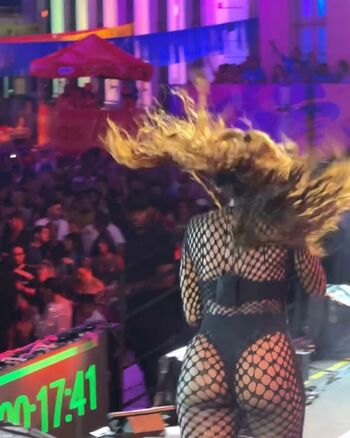 Full leaked Iza cantora private onlyfans photo