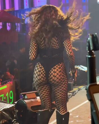 Full leaked Iza cantora private onlyfans photo