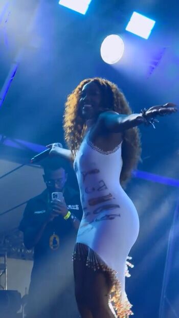 Full leaked Iza cantora private onlyfans photo