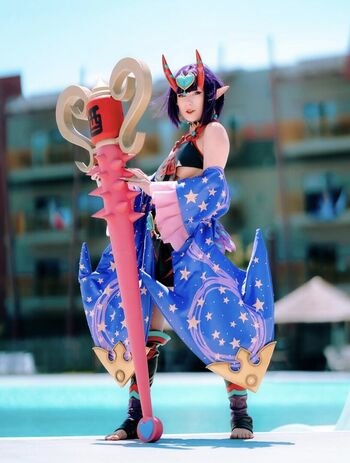 _izzys_1014_cosplay_