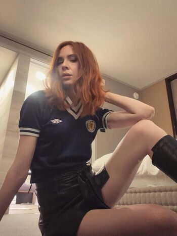 Full leaked Karen gillan page private onlyfans photo