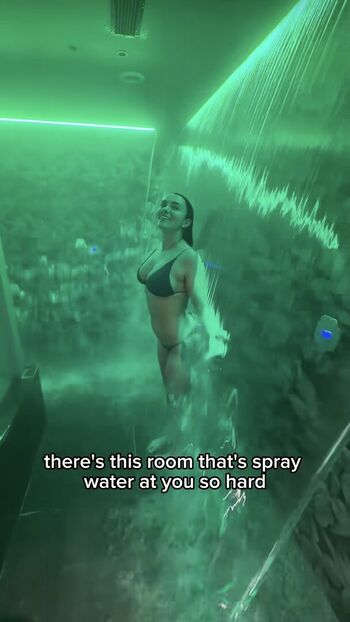 Full leaked Karissaeats private onlyfans photo