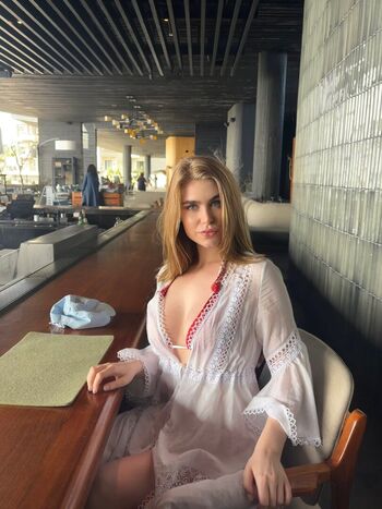 Kayla Mcgrayne