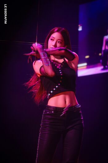 Kazuha Nakamura 中村 一葉 | LESSERAFIM