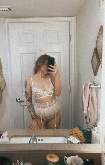 Kelsie Flxwergirl